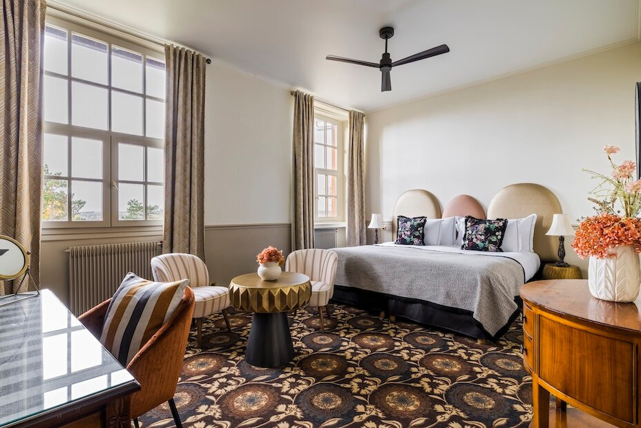 Château Jeanne & The Forest主图