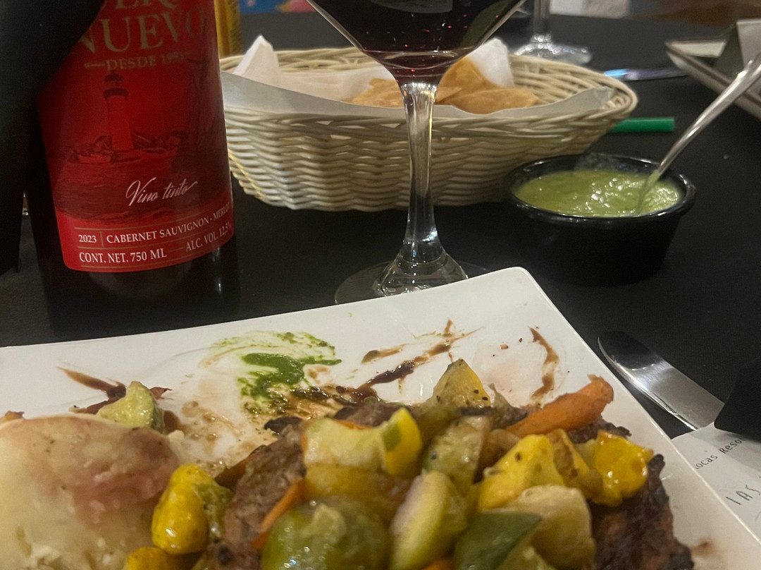 Las Rocas Resort & Spa主图