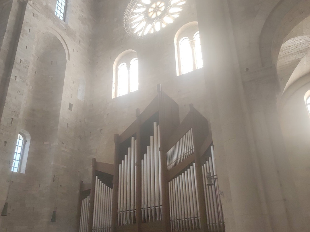 雷吉亚餐厅酒店主图