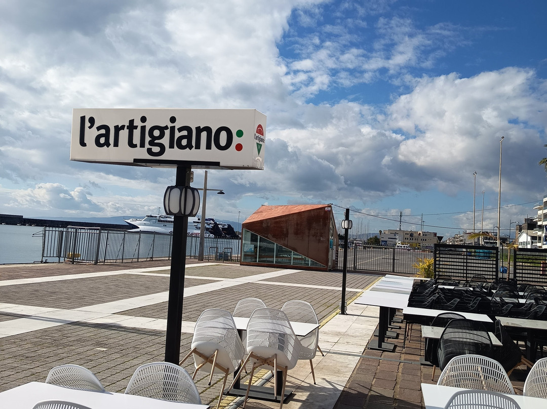 Info kiosk-卡拉马塔必去景点