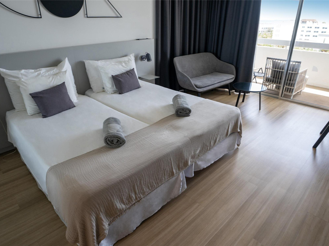 Hotel Coral Suites & Spa