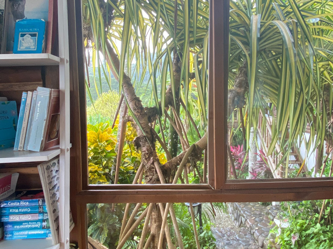 Horizon Hotel & Yoga Center主图