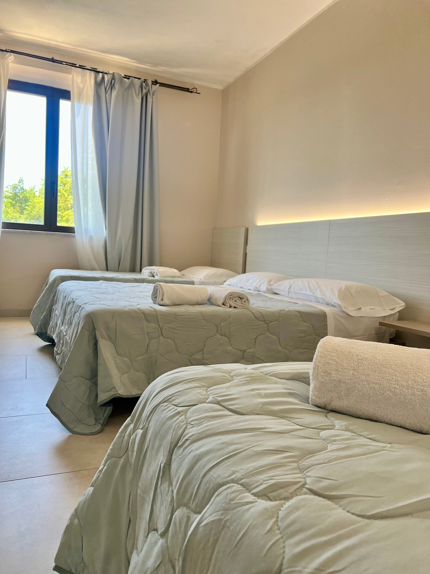 格丽佛AMG酒店-客卧