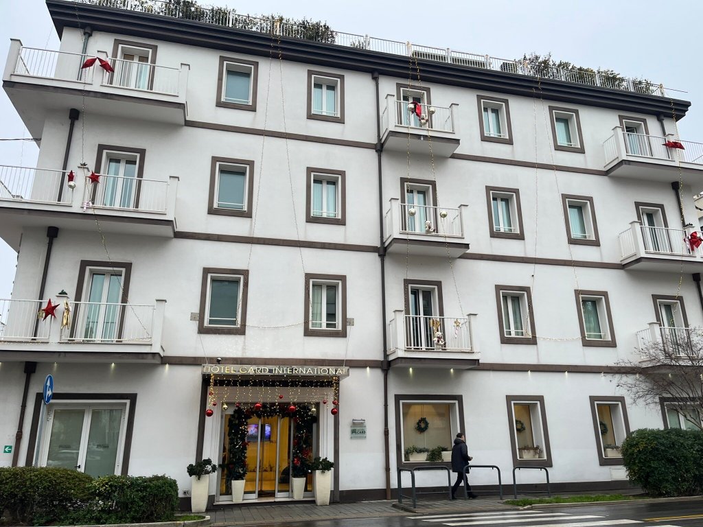 卡德国际酒店-官方