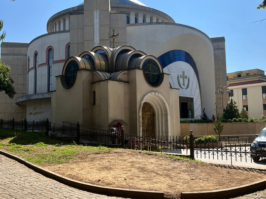 Saint Paul Cathedral-地拉那必去景点