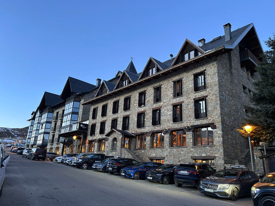 萨连特别墅酒店主图