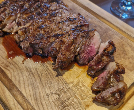 Brasas - Fuegos & Vinos