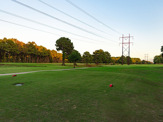 Holly Ridge Golf Course and Driving Range-Harbinger必去景点