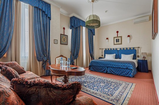 Bristol Hotel-客卧