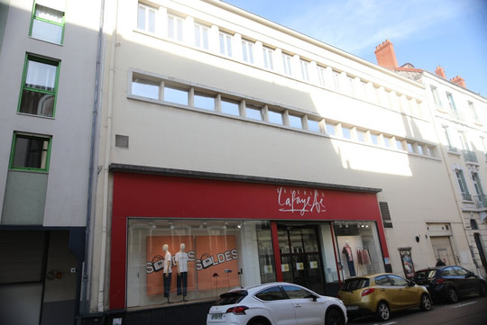 Magasin Galeries Lafayette Chalon-sur-Saône-索恩河畔沙隆必去景点
