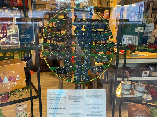 L Globo della Pace di *EIPNVN Lab: