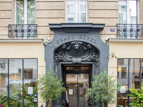 巴黎克利希大酒店主图