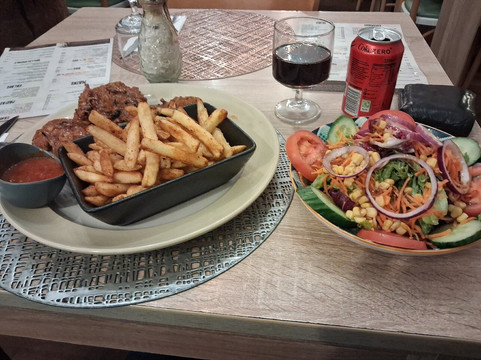 Sandra's Corner主图