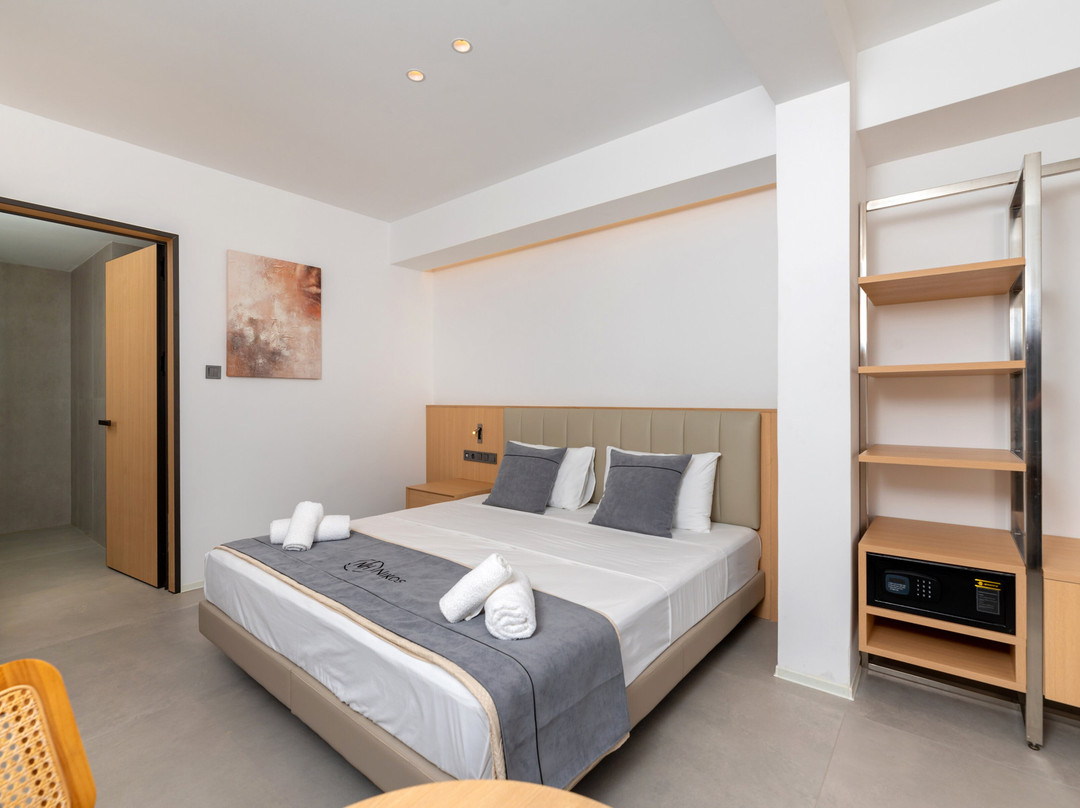 尼科斯酒店主图