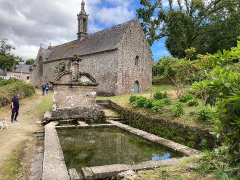 Chapelle Notre-Dame-de-Bonne-Nouvelle-Locronan必去景点