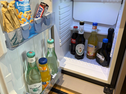 阿德勒酒店主图