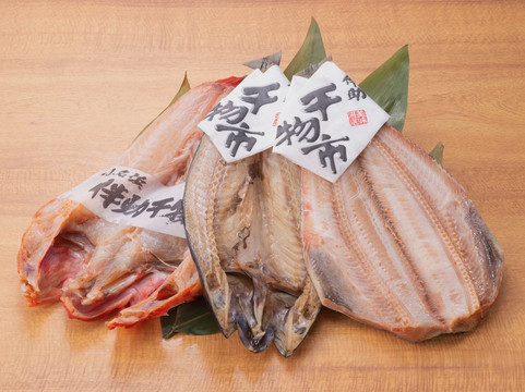 京急蒲田のひもの屋