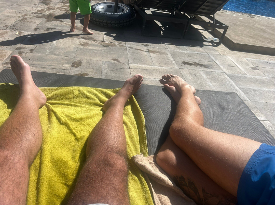 肯兹玫瑰园酒店主图