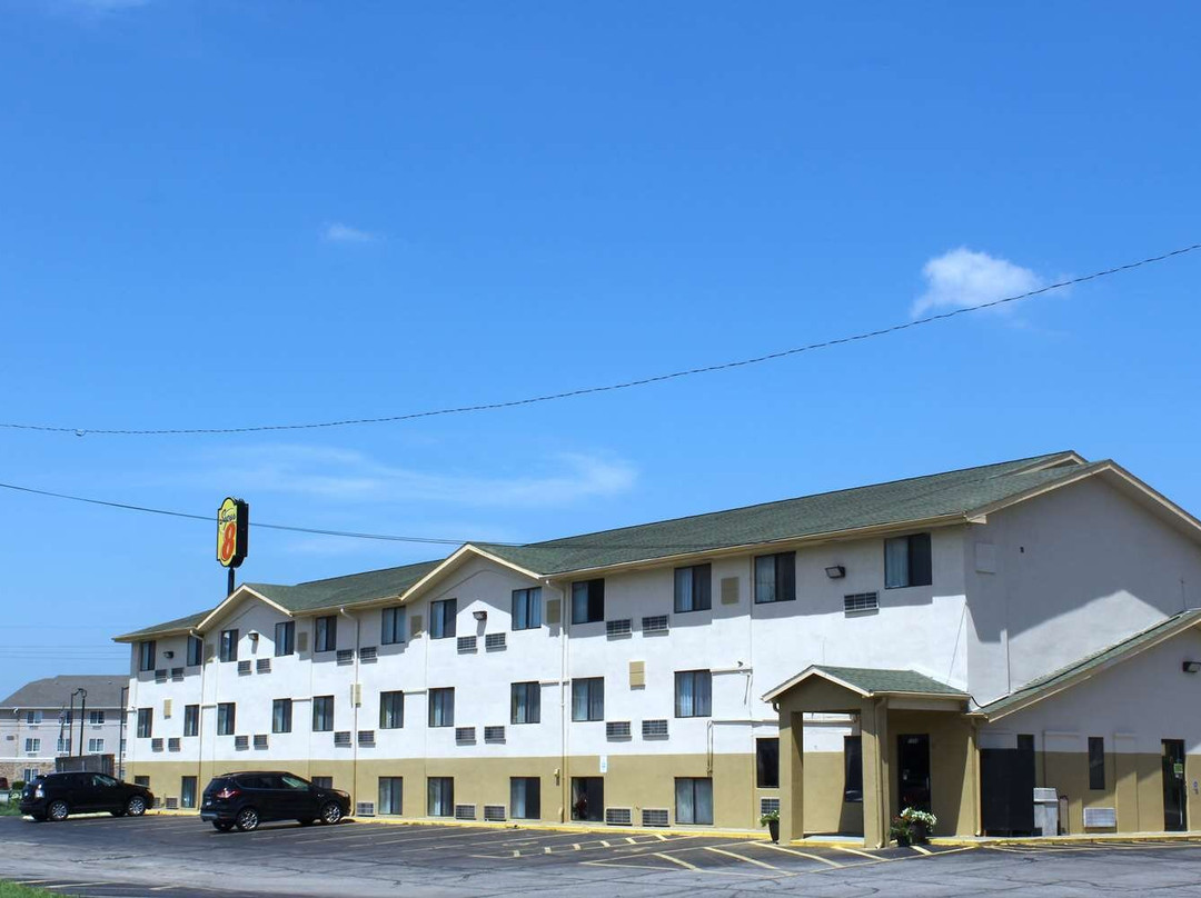 托皮卡-沃纳梅克路-I-70速8酒店