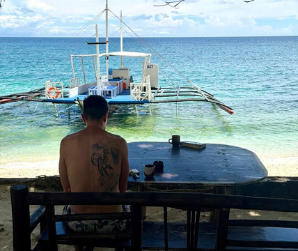 1号和平海滩度假村主图