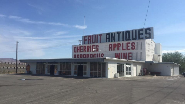 Precision Fruit and Antiques-亚基马必去景点