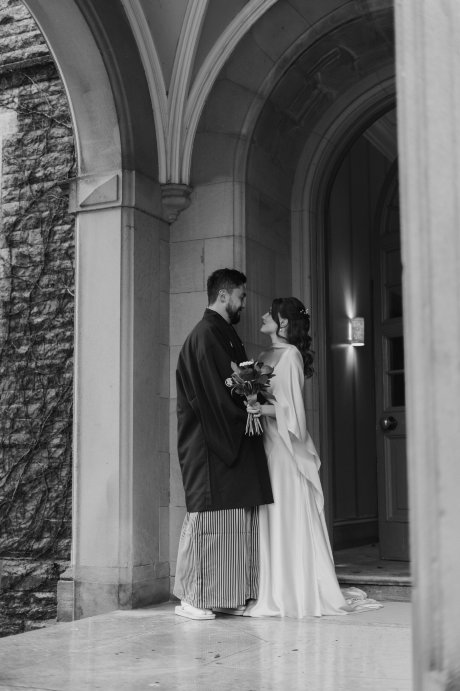 Callow Hall野蜂-官方