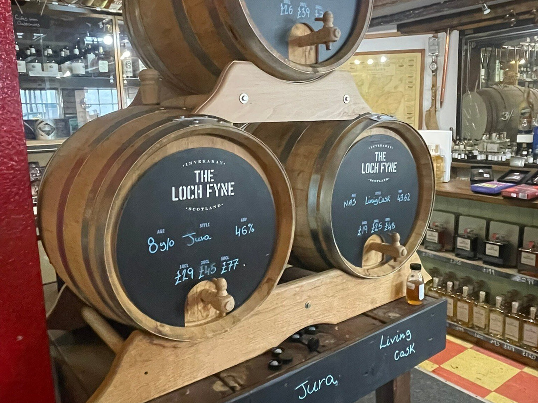 Loch Fyne Whiskies-因弗雷里必去景点