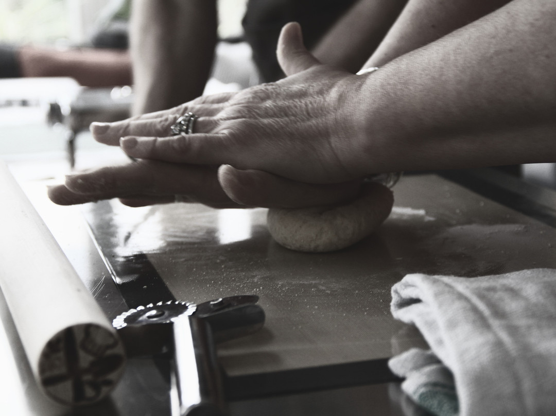 Italian Cooking Classes By Wild Chef Lorenzo-Beeston必去景点