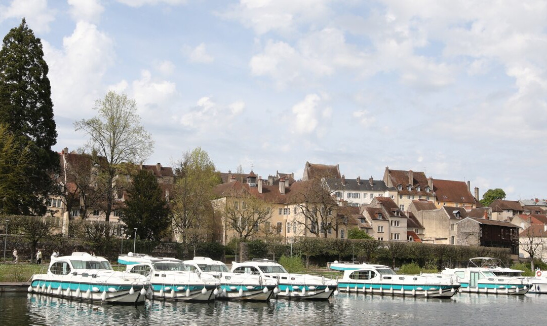 Port de plaisance de Dole-多勒必去景点