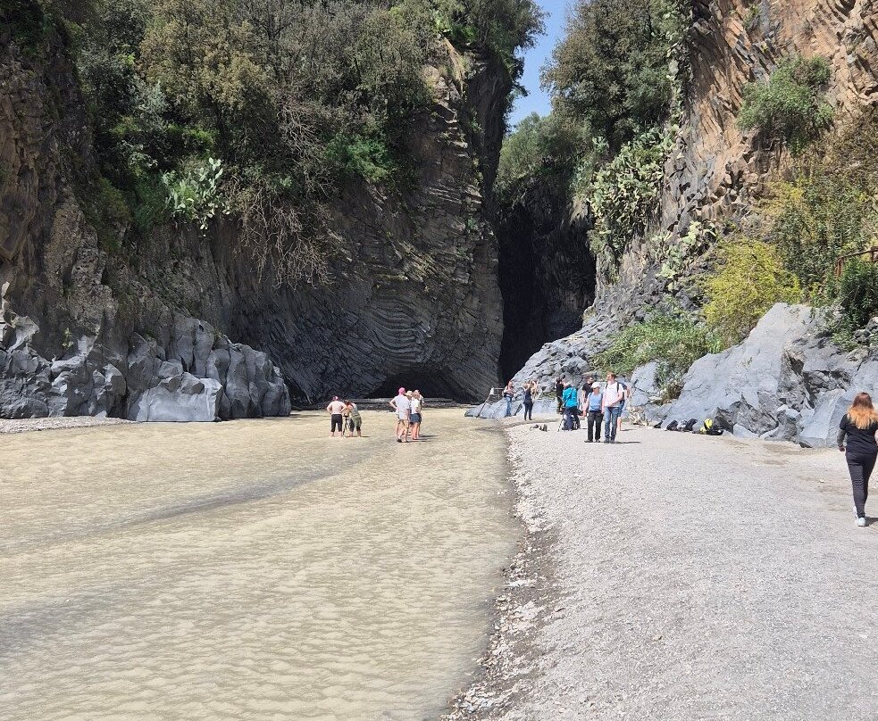 Gola Dell'Alcantara-Motta Camastra必去景点