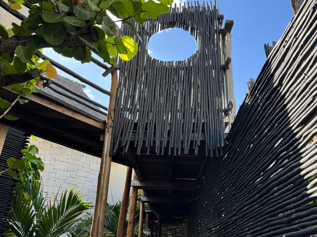 玛夏那比酒店主图