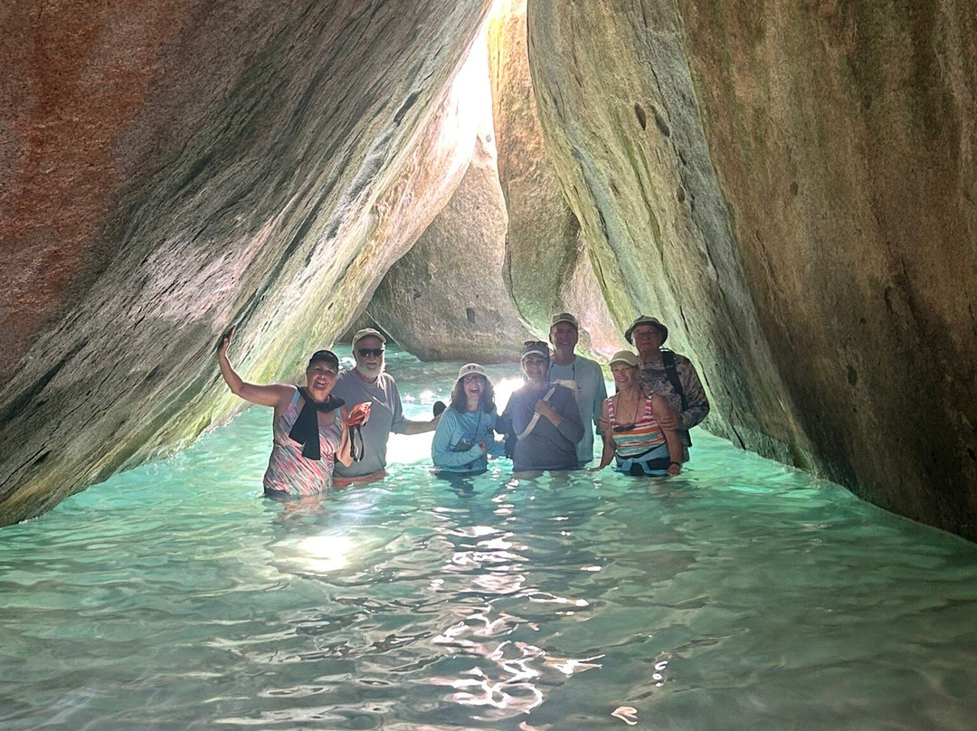 MarineMax Vacations-托土拉必去景点