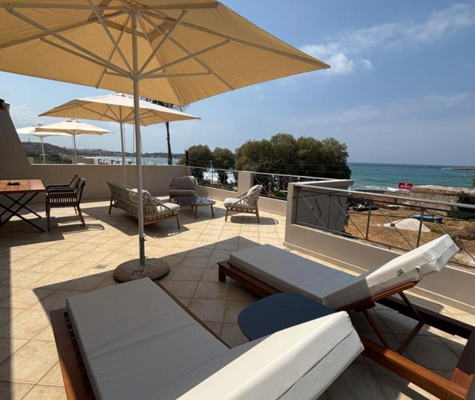 Nea Chora seaside suites