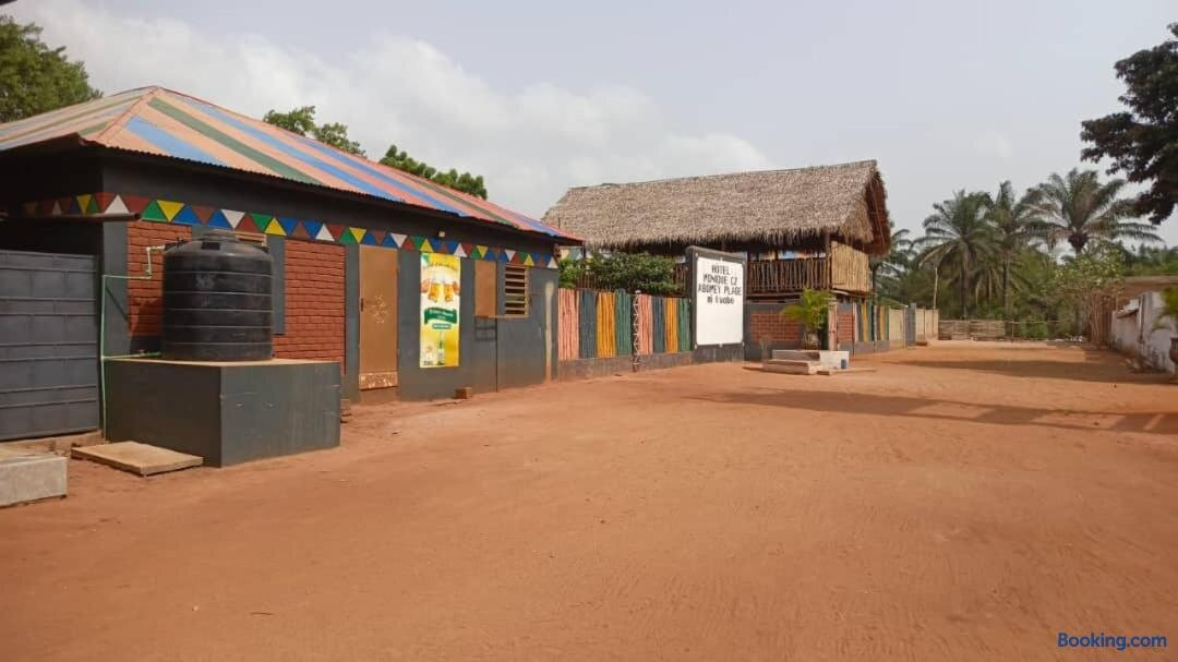 Monique CZ Abomey Plage