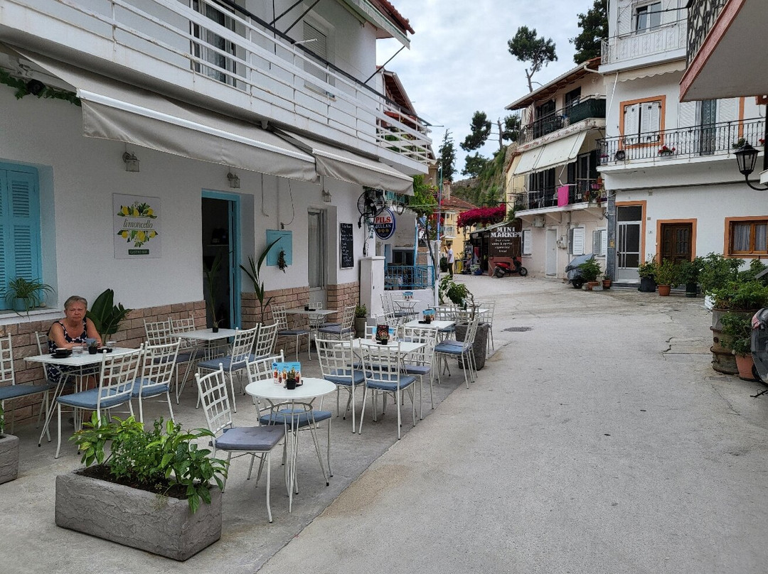 Limoncello Gastro Bar
