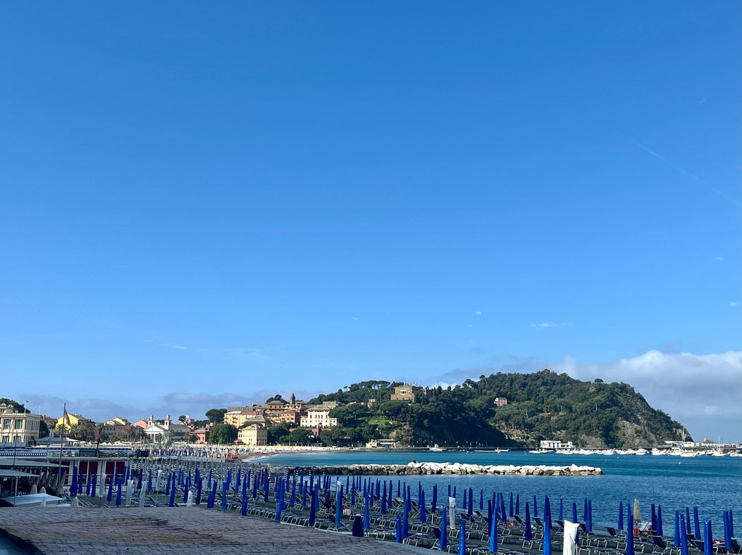 Baia delle Favole-东塞斯特里必去景点