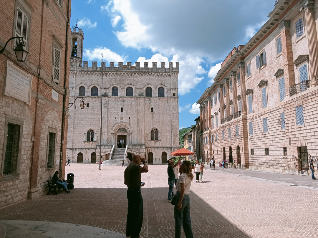 Piazza Grande-古比奥必去景点