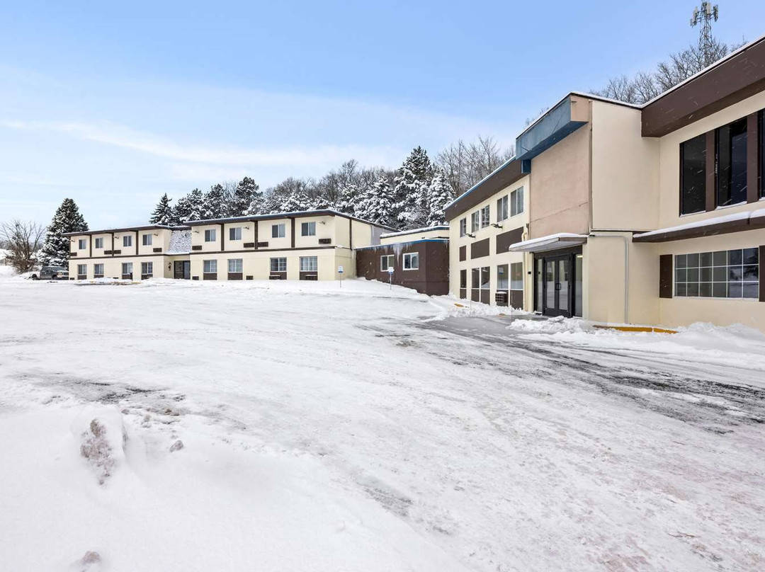 Econo Lodge Manistee