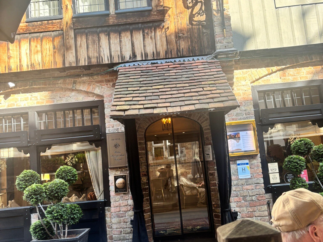 瑞享勃艮第克罗伊斯酒店-环球豪华酒店主图