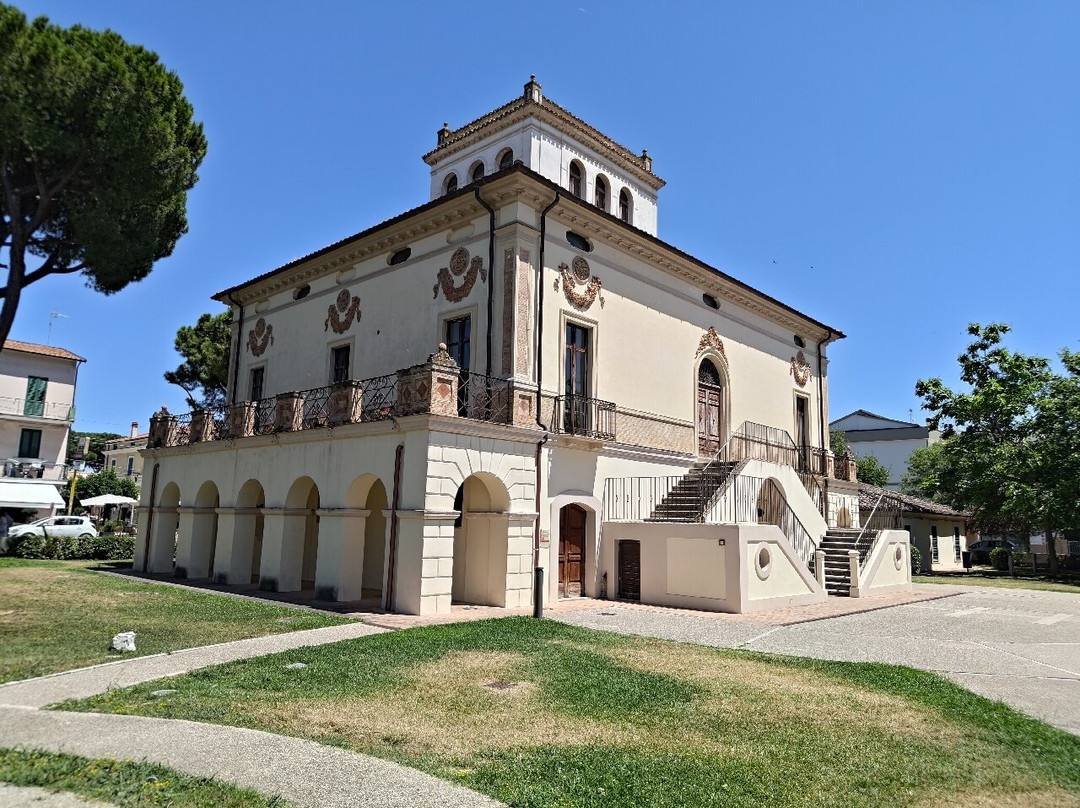 Villa Filiani-Pineto必去景点