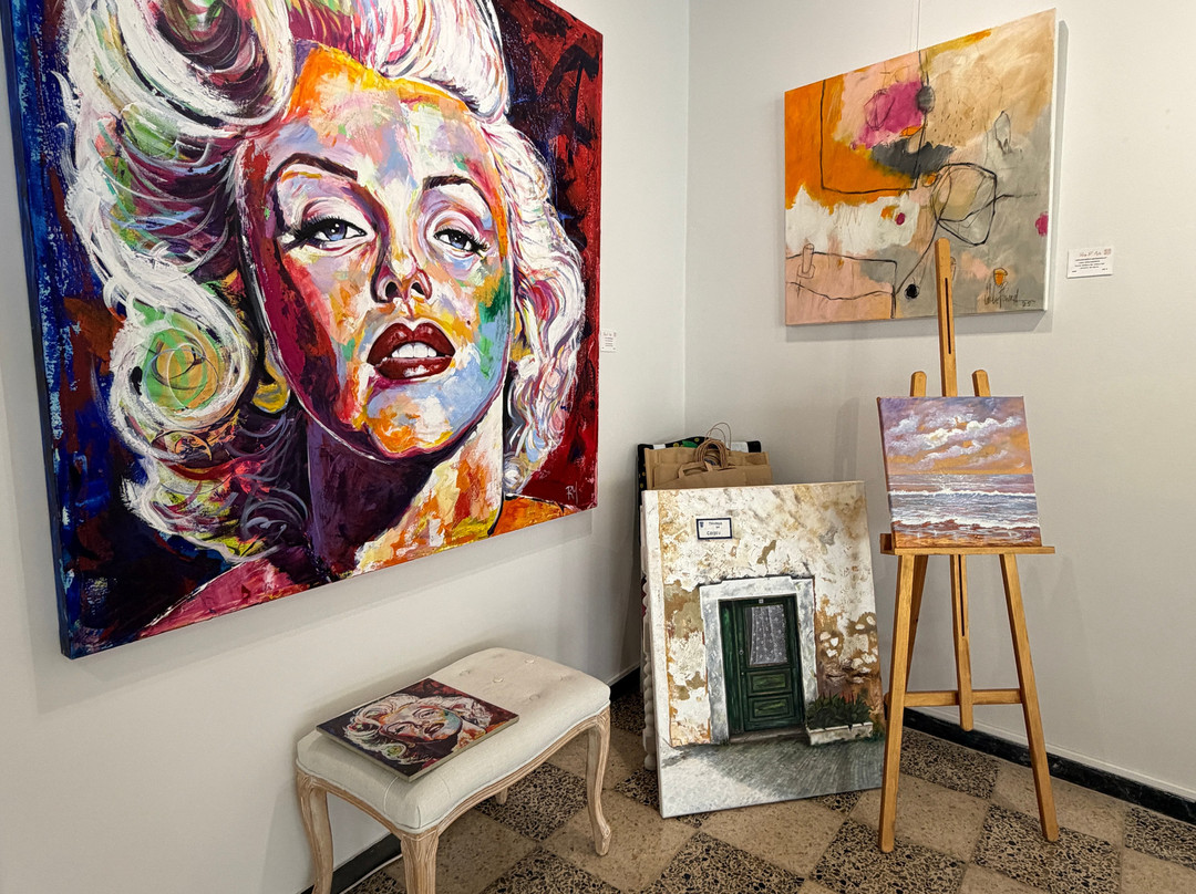 Galeria Raiz D' Arte-法罗必去景点
