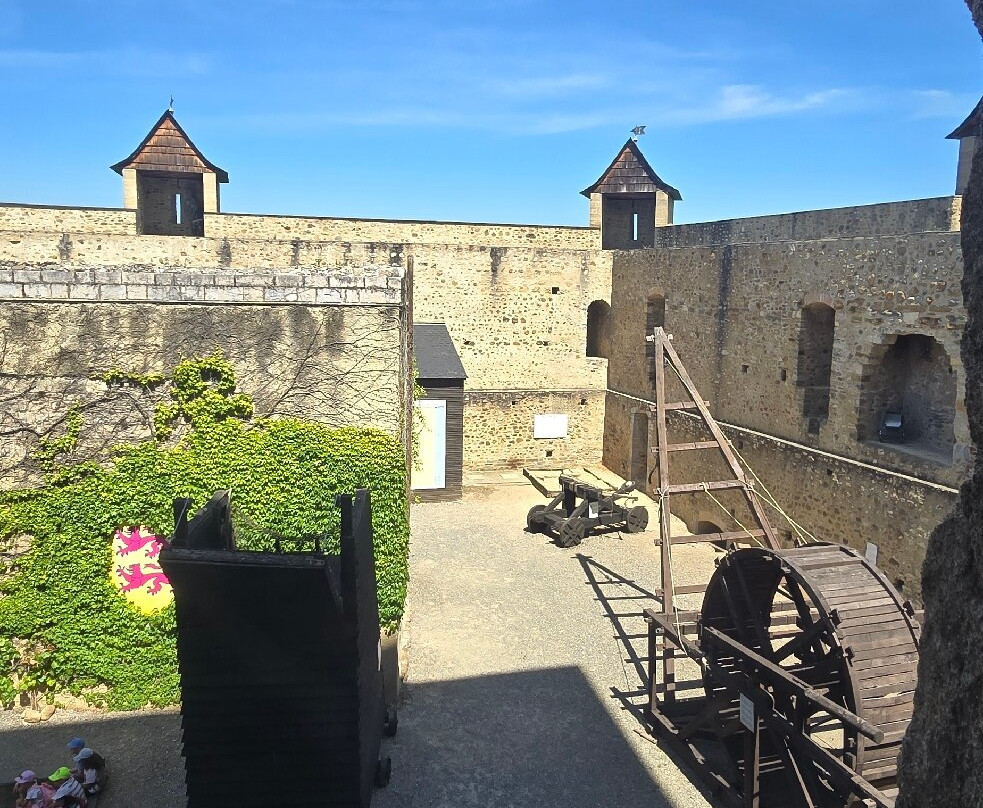 Chateau de Mauvezin-Mauvezin必去景点