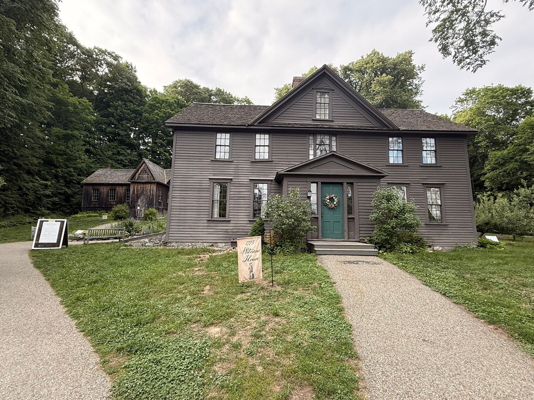 Louisa May Alcott's Orchard House-康科德必去景点