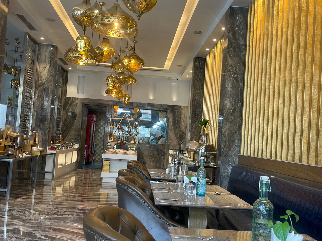 金色郁金香酒店精选齐普尔主图