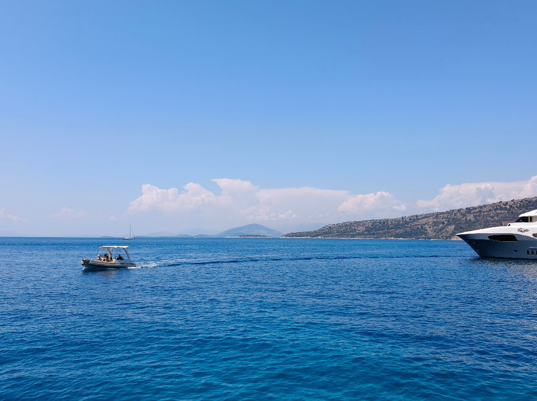 Captain Theos Boat Trips-科孚市必去景点