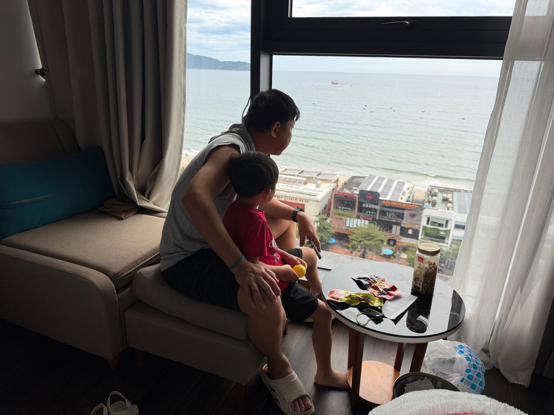玛席米朗岘港拉海滩酒店主图