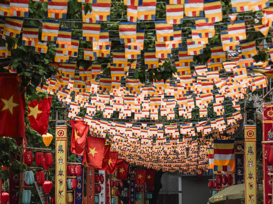 Thay Temple-河内必去景点