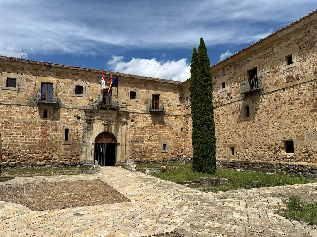 Monasterio de Santa Maria la Real-Aguilar de Campoo必去景点