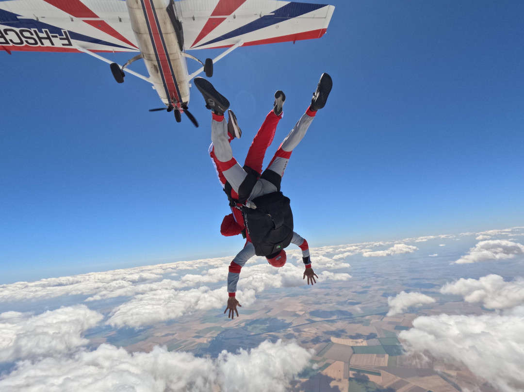 Tnt Brothers Skydiving Bucharest-Clinceni必去景点