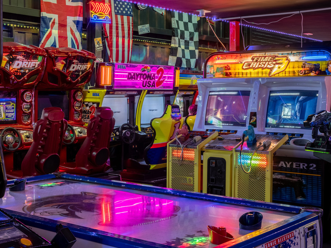 Insanity Gaming Arcade-普尔必去景点